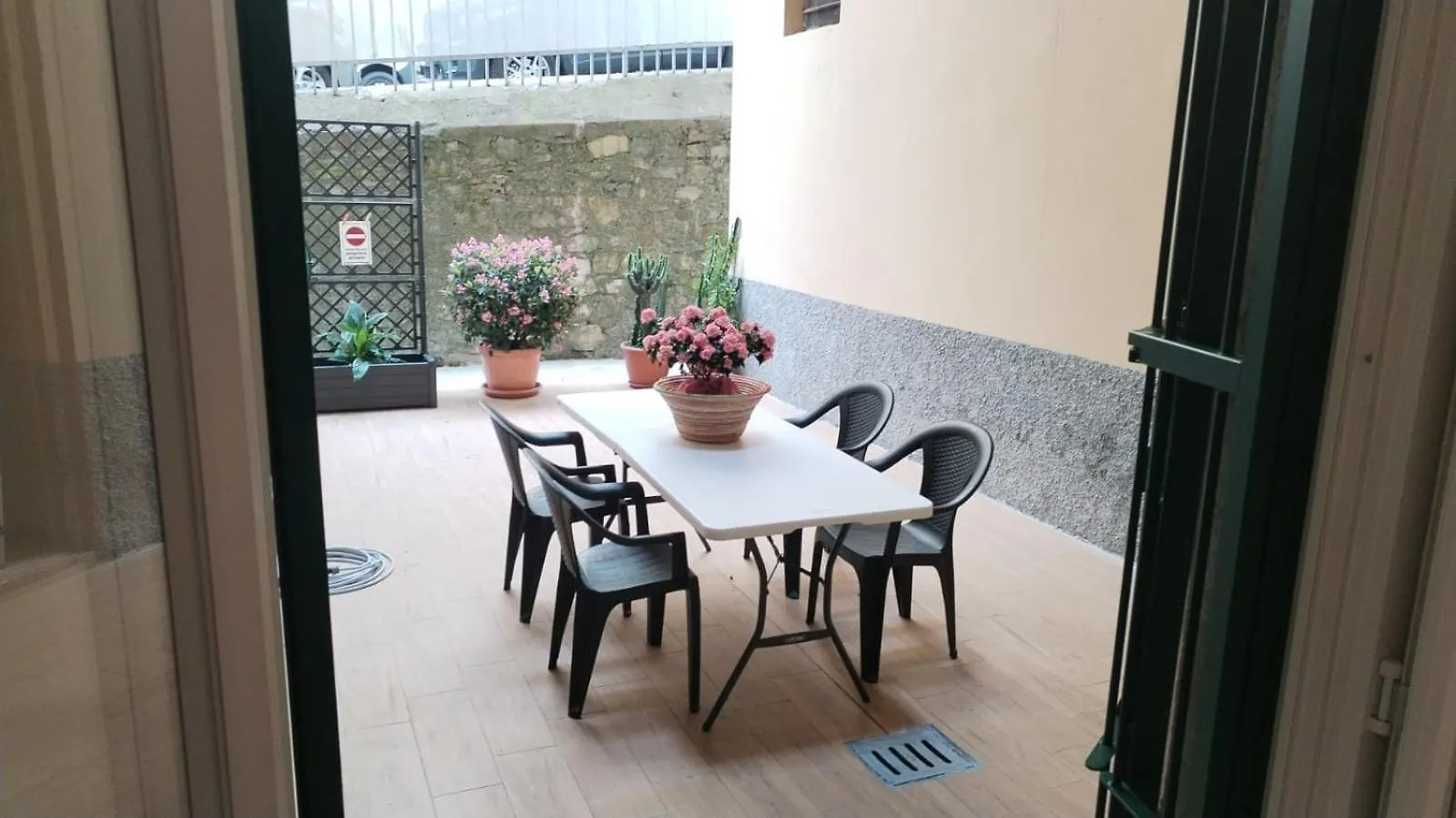 Thelozzashome Genoa Apartment